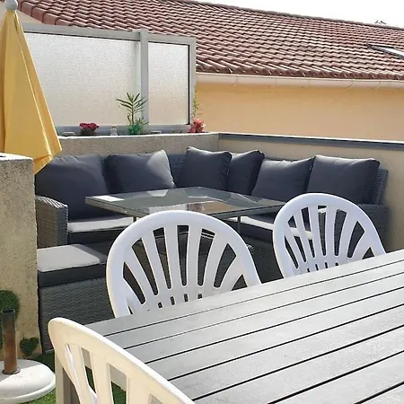 Apartment Duplex With Beautiful Sea View *