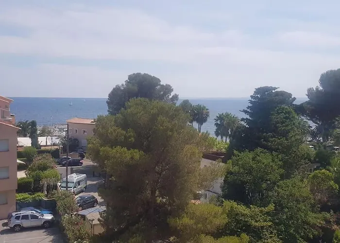 Apartmán Duplex With Beautiful Sea View Saint-Raphaël