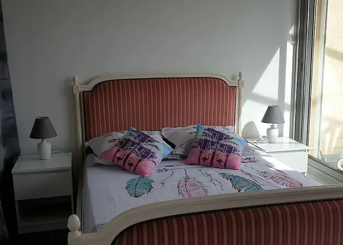 Duplex With Beautiful Sea View Apartmán Saint-Raphaël